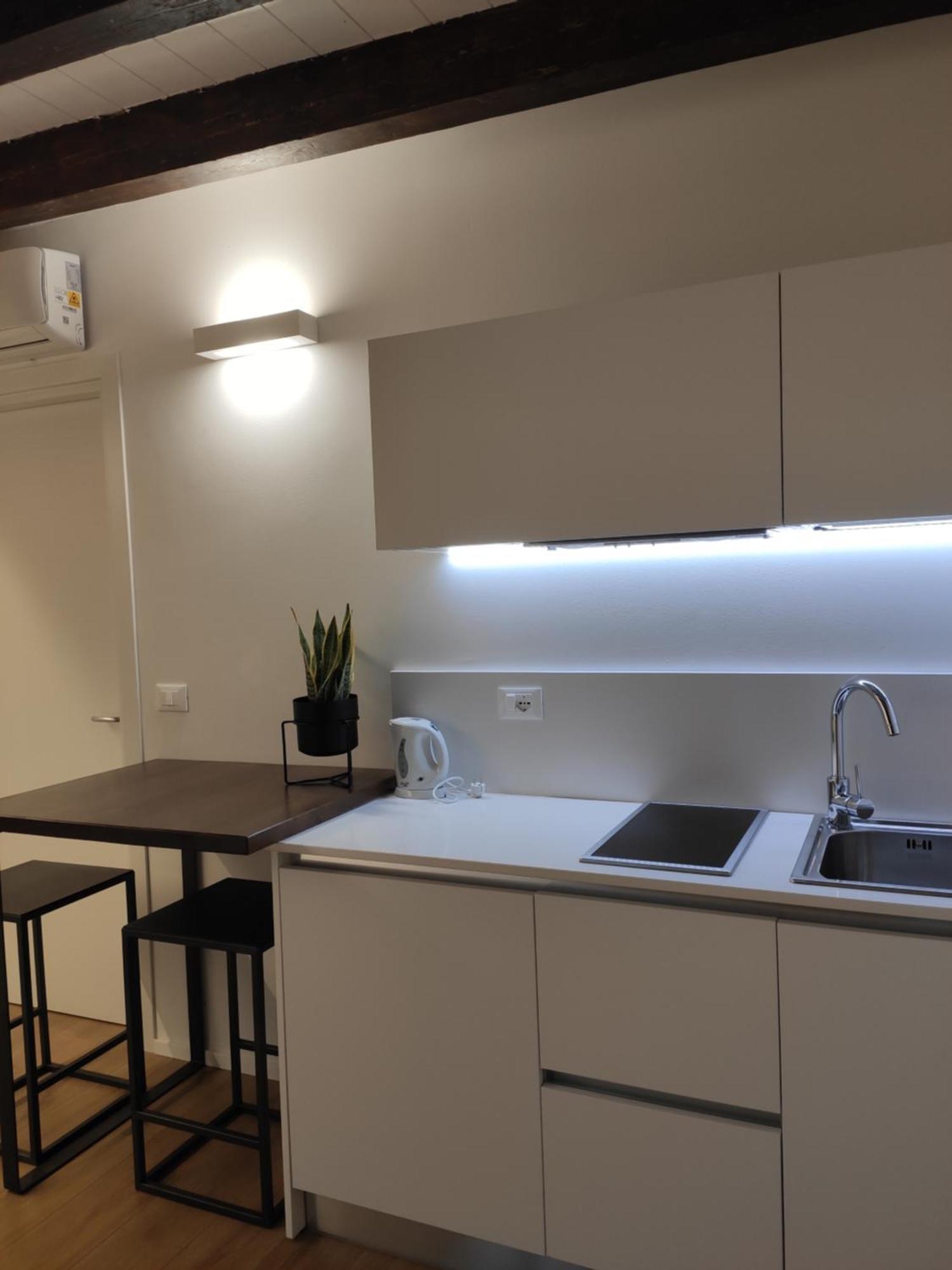 Borgo Di Ponte Holiday Apartments & Rooms ชิวีดาเล เดล ฟรีอูลี ภายนอก รูปภาพ
